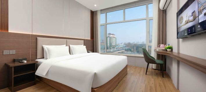 Tuke Light Stay Hotel (Weifang Railway Station North Square Taihua City Branch) โรงแรมในเหวยฟาง