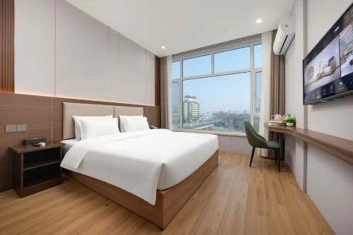 Tuke Light Stay Hotel (Weifang Railway Station North Square Taihua City Branch) - palestra