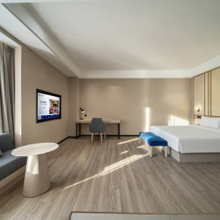Starway Hotel (Hebi Convention and Exhibition Center)