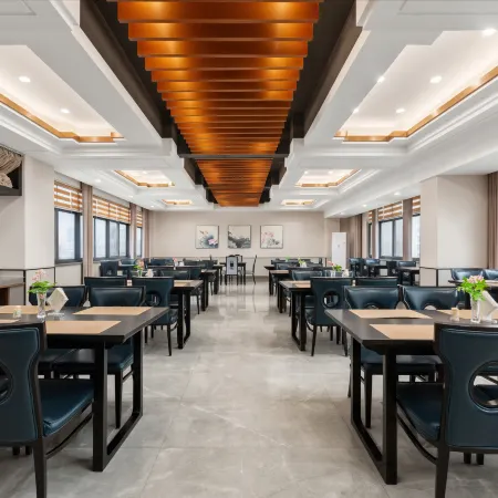 HuaYang International Hotel