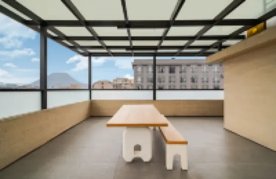 Yinghe Light Luxury Smart Homestay (Hengdian World Studios Store)