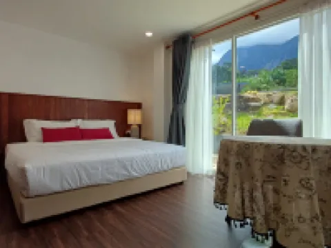 Sling & Stone Mountain Suites クンダサンのホテル