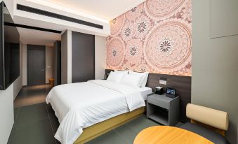 Mandoran Plus Intelligent Hotel (Jiangmen Hexing Square Branch)