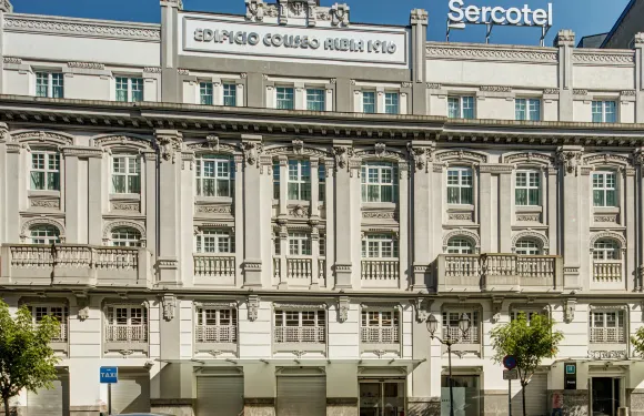 庫裏森斯考特爾酒店