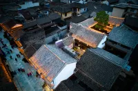Ruihe Xiaoyuan Inn (Weishan Ancient City Branch)