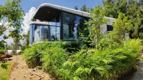 mao ming kang hai capsule hotel