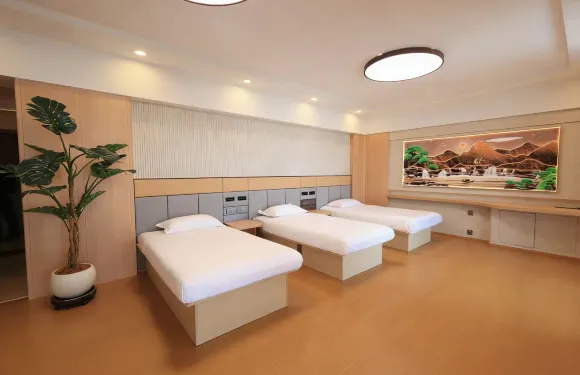 嘉蔭偉業大酒店