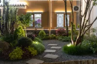 Chun&Build Luxury Inn - 2-Star