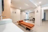 Leizhan Alliance E-Sports Hotel (Wenzhou Yueqing Chenmu Plaza)