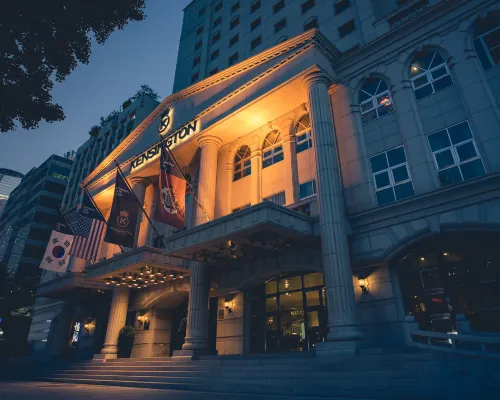 Kensington Hotel Yeouido Hotel berhampiran Jambatan Mapo