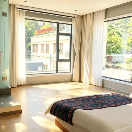 Li · Guangrou Riverside | Stream Inn Homestay