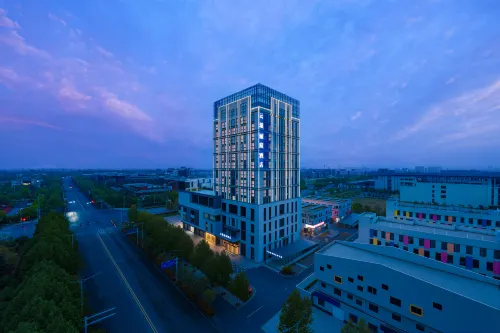 Hotel (Bozhou Gaotie South Station Baicheng University Town)