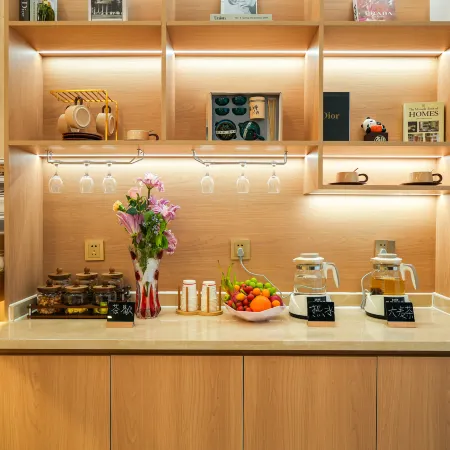 Vienna Classic Hotel (Jinjiang China Shoe Capital Wuyue Plaza)