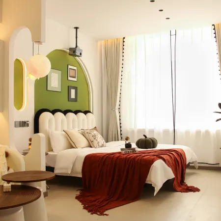 Jiachen Hotel (Changchun People's Square Jida First Hospital)