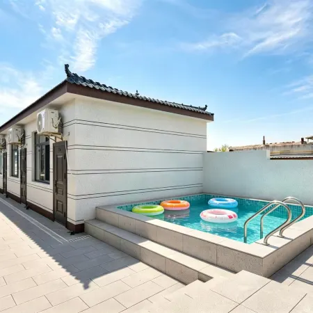 Xunchang Renjia Homestay (Yutian Qilinhai)
