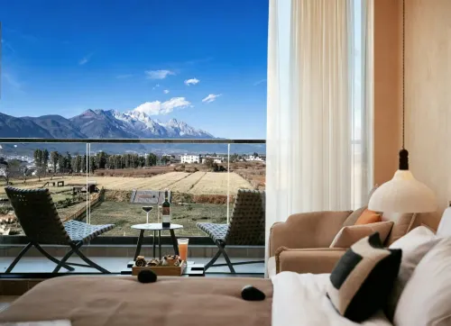 XiangYe.Yunqi Place, Sunlight on Snow Mountain Private Hot Spring Viewing Area