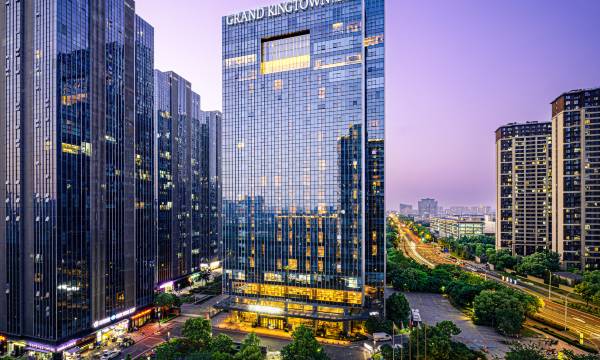 Suzhou Wujiang Grand Kingtown Hotel