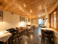 Muzi's Courtyard (Two Rivers & Four Lakes East-West Alley Branch) - Desayuno