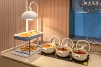 HanTing Hotel (Nyingchi Maoniu Square) - 3 Sao