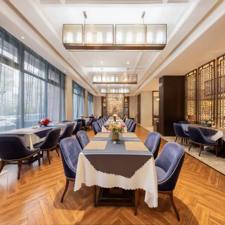 Baofeng International Hotel
