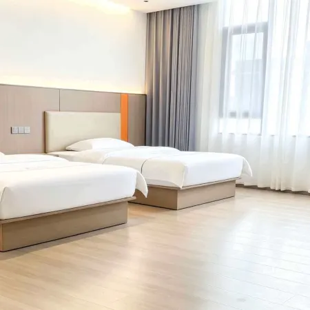 Guangnan Mingcheng Hotel (Sports Square)