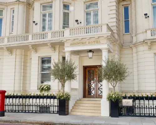 Ashburn Hotel Hotels near Kensington