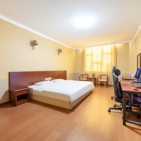 Jingyue E-Sports Hotel (Zhuge Liang Square)
