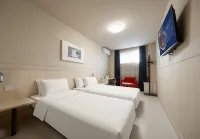 Jinjiang Hotel (Tianjin West Station Xianyang Road Subway Station) Hotels in Tianjin