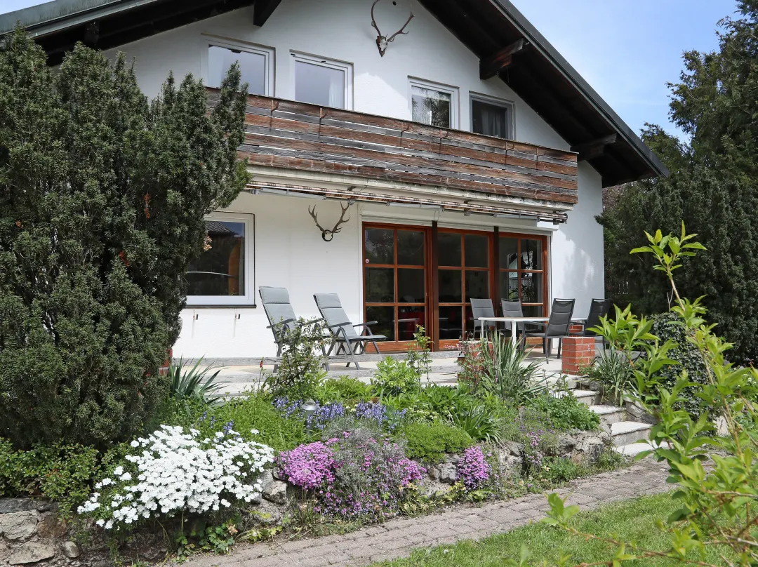 Neufahrn: Top Holiday Home Upper Bavaria + Munich South - Berg