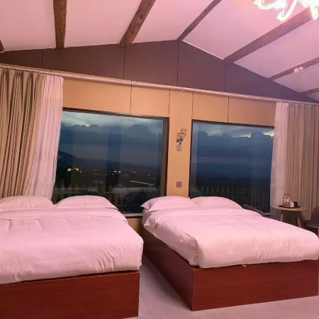 Tekes · Wantang | Mellow · Meadow · Vista Grassland Homestay (Kushtai)