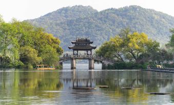 Pagoda Design Hotel Hangzhou Center West Lake
