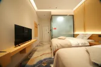 Yunqi Classic Bai Homestay (Weishan Ancient City)