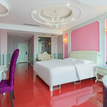 Jiaqi Boutique Homestay (Xinyang Railway Station Tianrun Plaza)