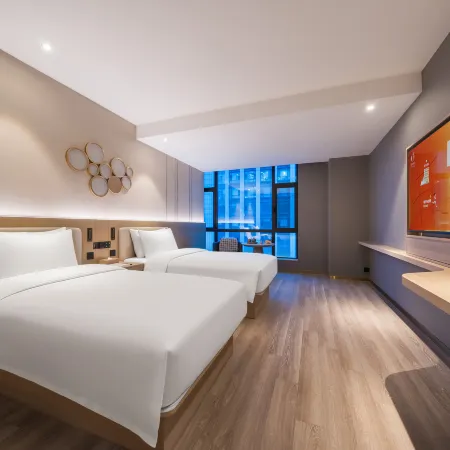 Orange Hotel (Changchun Dongfang Plaza Subway Station)