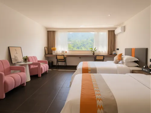 Xianshan Menglanju Hotel (Xuan'en Gongshuihe National Wetland Park) - Pet friendly