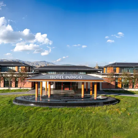 Hotel Indigo Sayram Lake