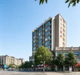 Celebrity Hotel - Evcil Hayvan Kabul Edilen Alan