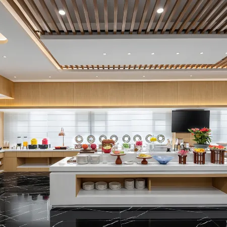 Radisson Vega Hotel (Jingmen Duodao High-Tech Zone)