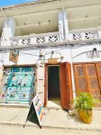 Panda Hostel - parking