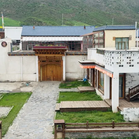 Hezuo Ruishan Homestay