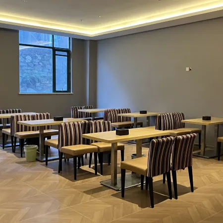 Xichuan Seattle Boutique Hotel