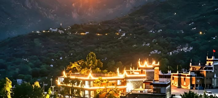 Danba Jiaju · Kaya · Tingshan Homestay (Jiaju  Village Branch) Hôtels à&nbsp;: Danba
