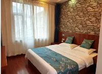 Pingshun Slow City Homestay - Park Yeri
