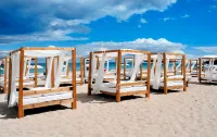Apt Playa Bossa Ushuaia beachfront, reliable host - piscina
