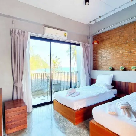Joy Hotel