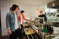 Jacques Brel Hostel - sarapan