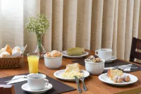 Hotel Dan Inn Franca & Convenções by Nacional Inn - Aamiainen