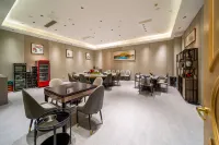 Vienna Hotel (Fengdu Store) - breakfast