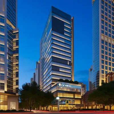 Hidden Hotel (Shanghai People's Square Nanjing Road Pedestrian Street Branch) Hotels near Chun Gallery