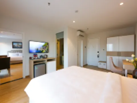 RHM Luxury Hotel And Suite Hotels near The Marble Mountains